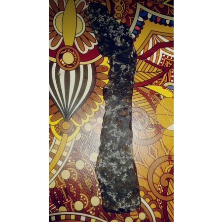 Wedung pusaka tindih temuan di makam pajimatan imogiri