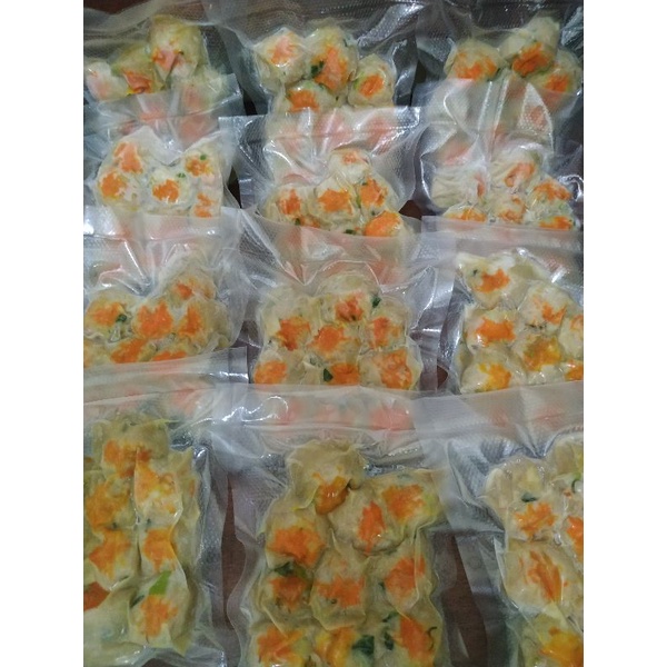 

DIMSUM AYAM FROZEN ISI 10 pcs