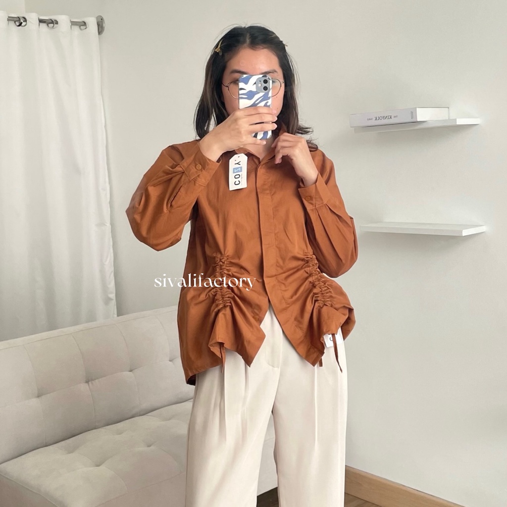 SIVALI Becca Ruched Shirt - Kemeja Serut Wanita - Atasan Wanita Lengan Panjang
