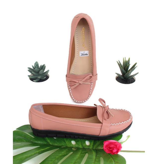 Sepatu Wanita Flat Shoes Gratica DR 57