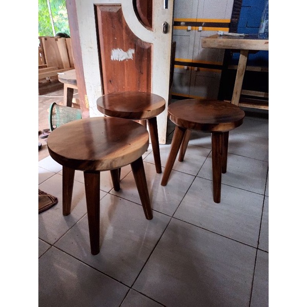 MEJA BULAT KAYU TRRMBESI, SOAR | MEJA BULAT FURNITURE JEPARA