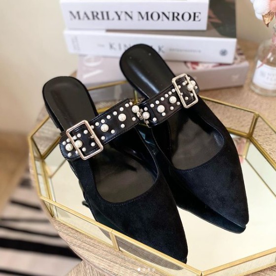 Sandal Wanita Charles n Keith CK-214 Pearl