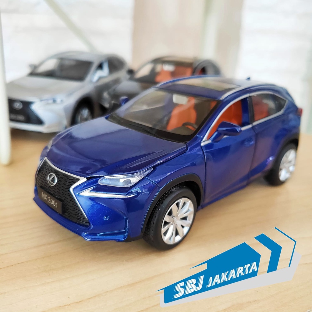 Diecast miniatur mobil Lexus NX200T Metal Series Skala 1:32