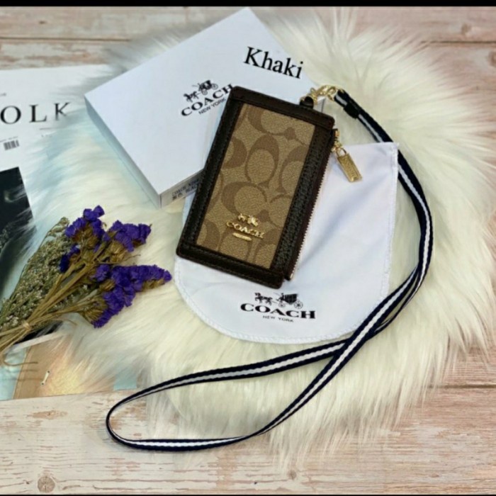 

Bergaransi Id Card / Tempat Kartu Diskon