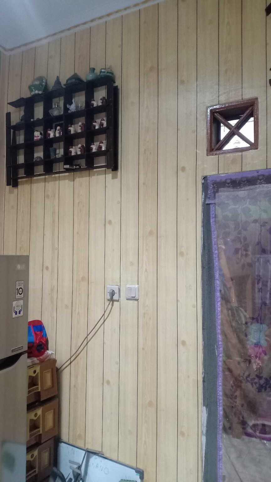 Wallpaper Dinding Kayu Kuning