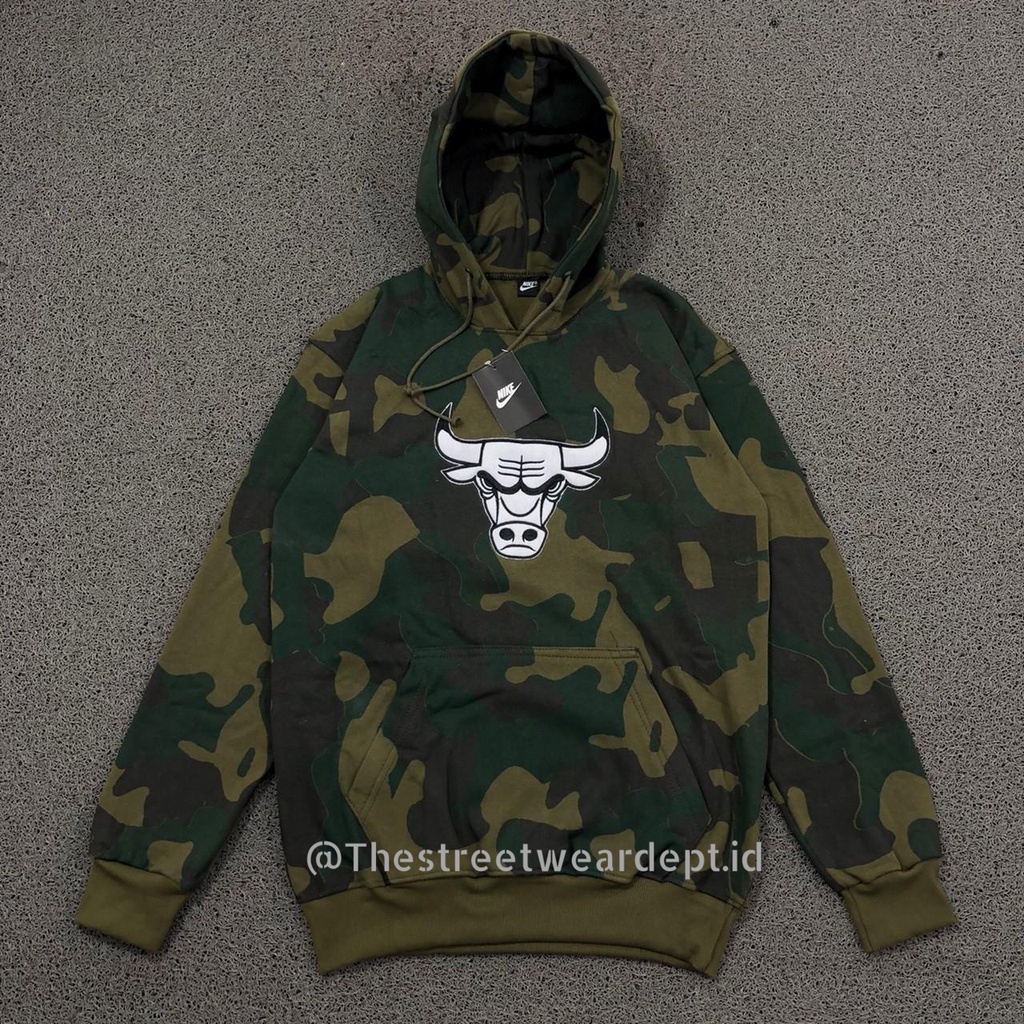 Hoodie Jumper Jaket NBA Chicago Bulls White Logo Camo Hijau