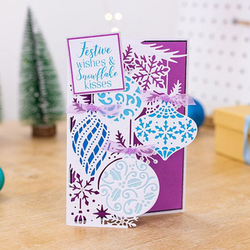 Zzz Cetakan Stensil Cutting Dies Motif Lentera / Snowflake Natal Bahan Metal Untuk Scrapbook / Craft DIY