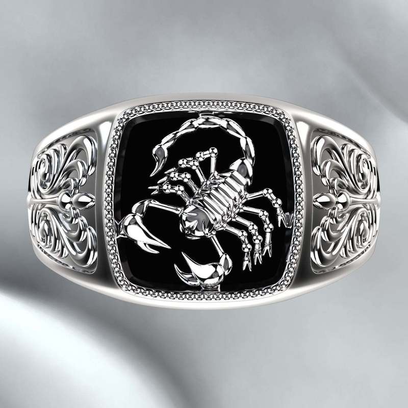 Cincin Desain Kalajengking Embossed Warna Silver Untuk Pria