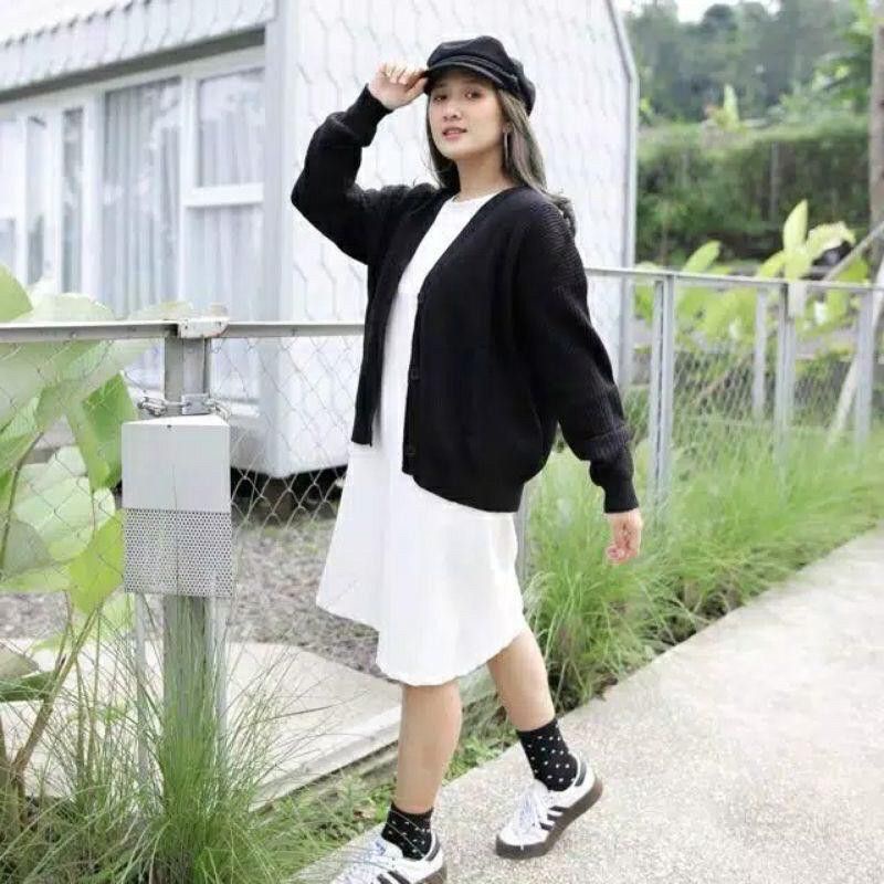 Cardigan Rajut Oversize Nacara Premium Cardy Crop Tebal-Hitam