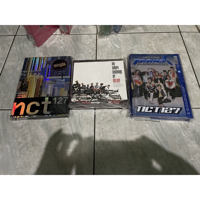 Album NCT 127 Firetruck Cherry Bomb Superhuman