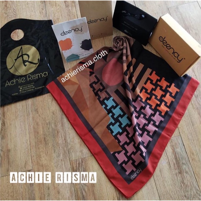 Original Deenay motif Ellen