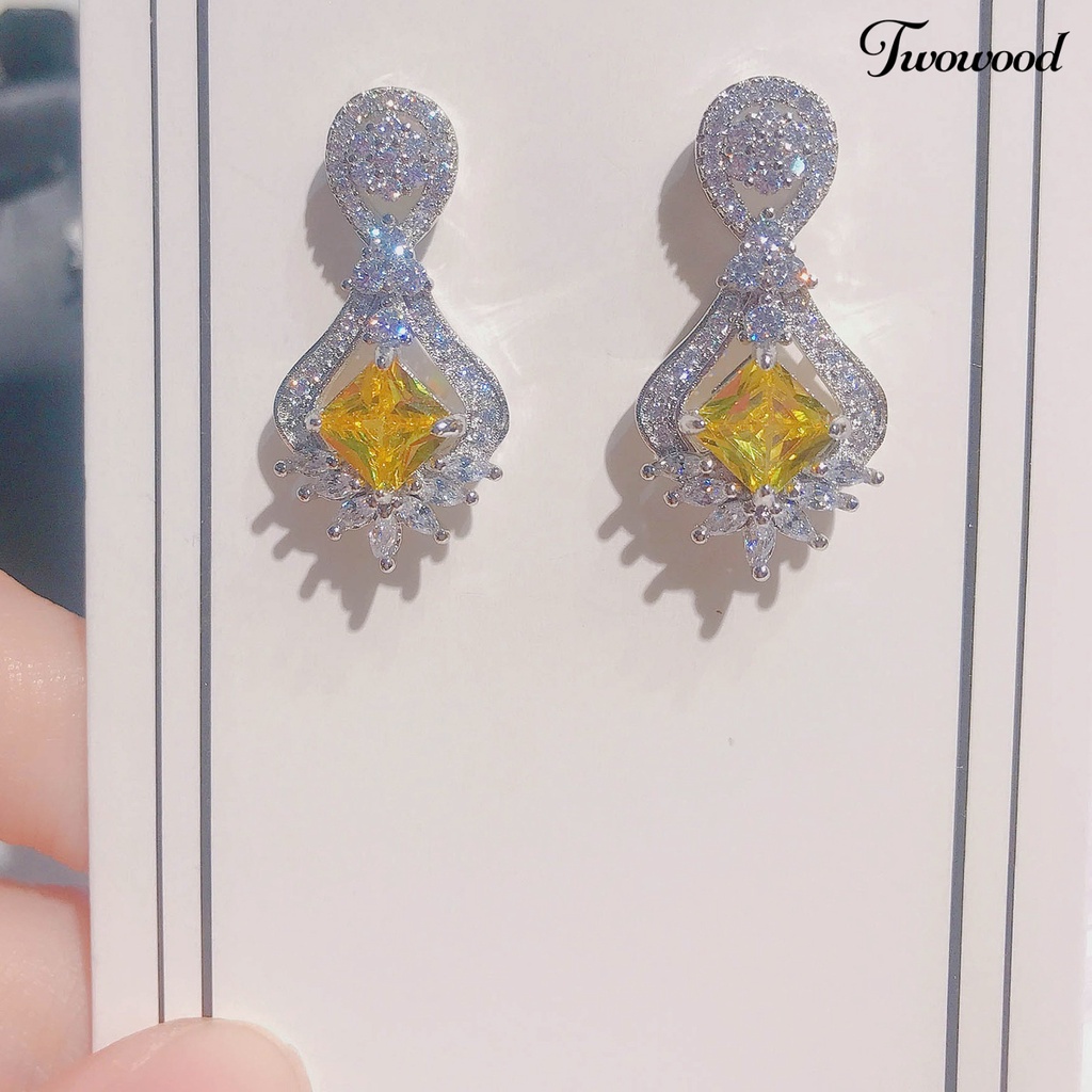 1 Pasang Anting Berlian Imitasi Bentuk Geometris Simetris Untuk Wanita