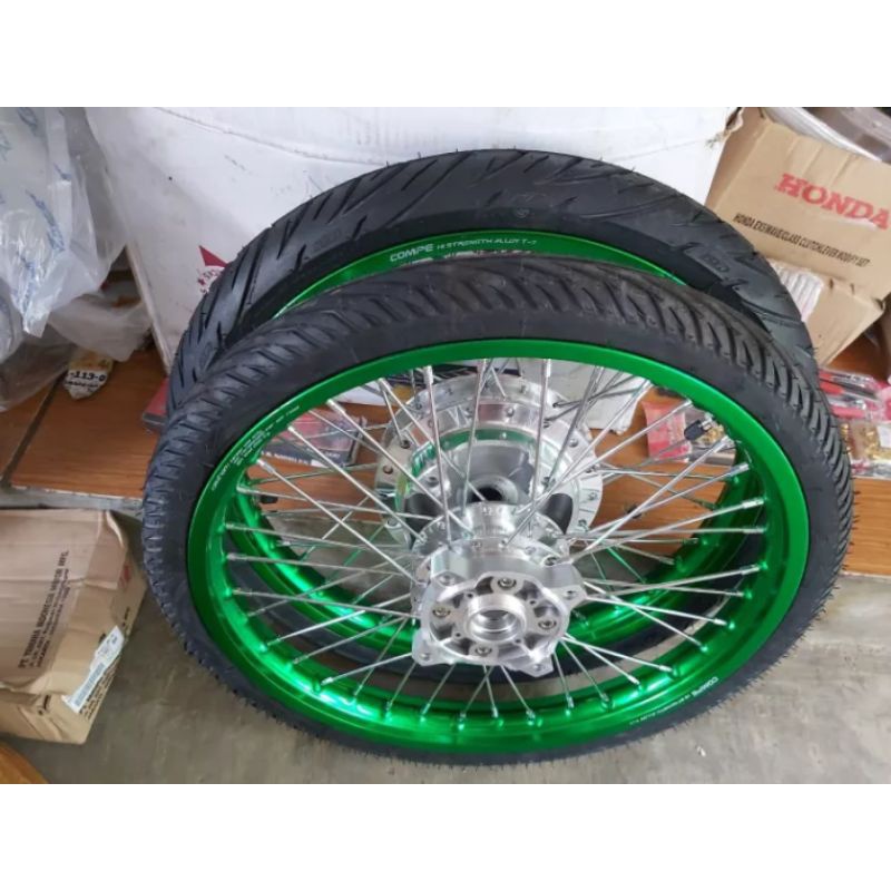 velg PCX ring v Rossi 17 140/140 plus ban siap pakai