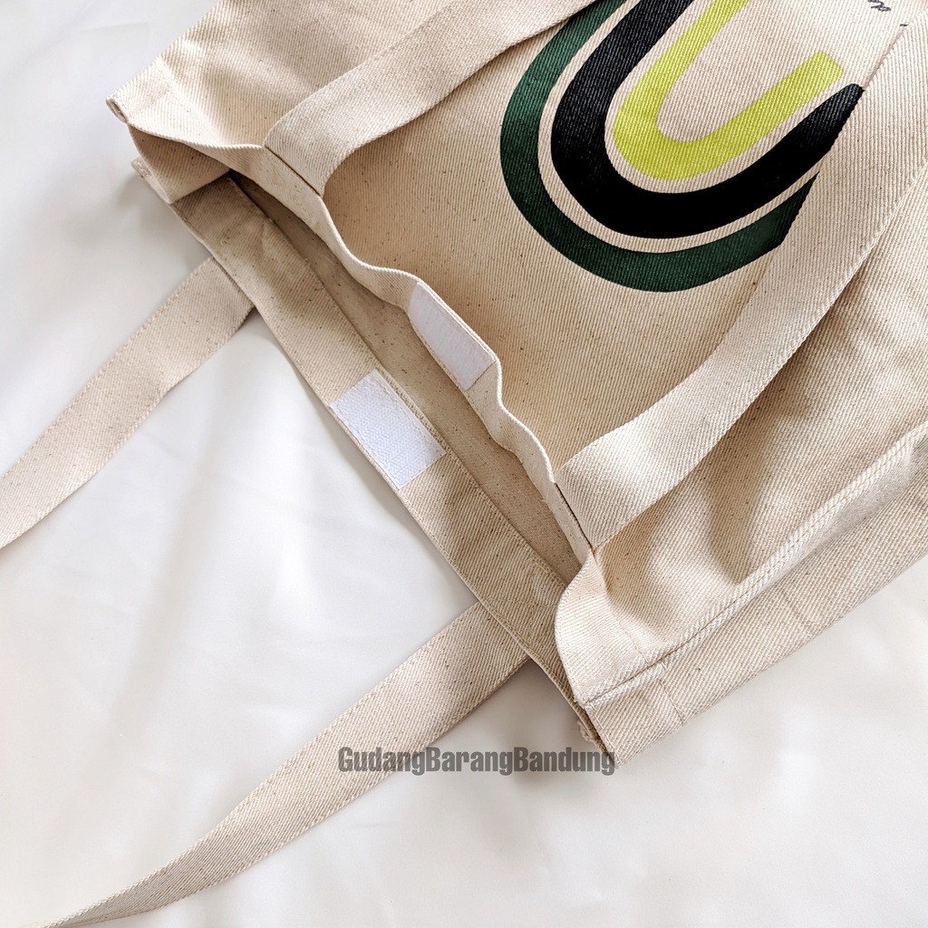 Tote Bag Kanvas dengan Desain Square 'You Can Enough': Gaya yang Inspiratif dalam Tote Bag Aesthetic