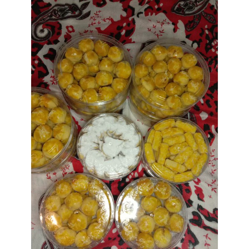 

paket Kue kering lebaran kue Nastar Wisman Premium original wisman/kue nastar wisman,paket nastar polos,paket nastar toping keju,paket putri salju,paket semprit,paket kastengel 500gr/250gr