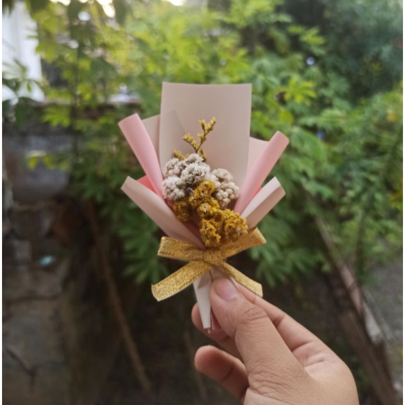 

Mini Buket Flower / adelweis
