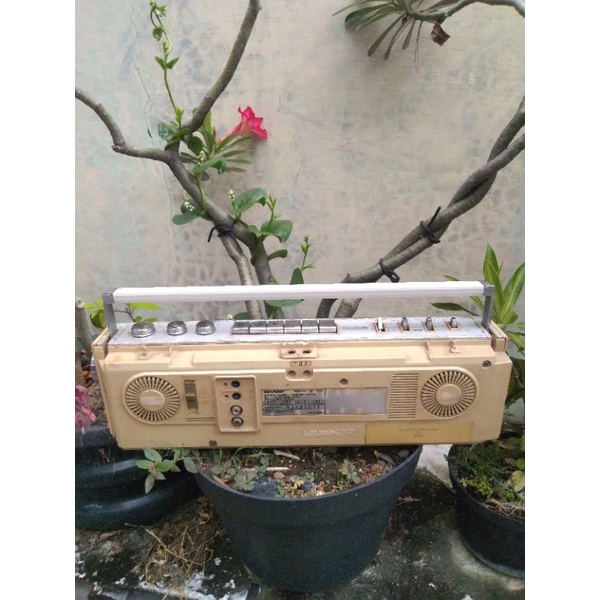 radiotape boombox jadul