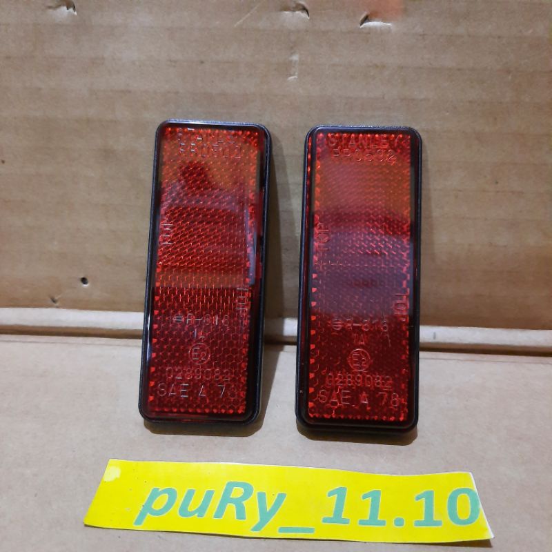 Lampu Reflektor Mata kucing Bumper Belakang Suzuki Apv ori STANLEY