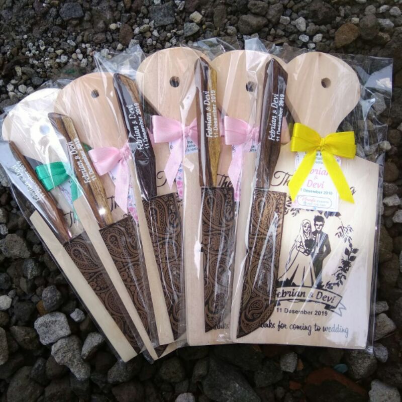 Souvenir pernikahan telenan kayu, telenan sablon, telenan hias, telenan dapur