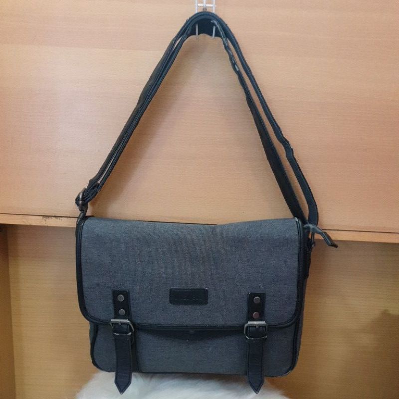 KICKERS TAS EXECUTIVE ORIGINAL PRELOVED