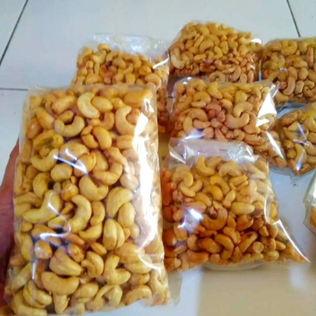 

kacang mete mentah wonogiri asli
