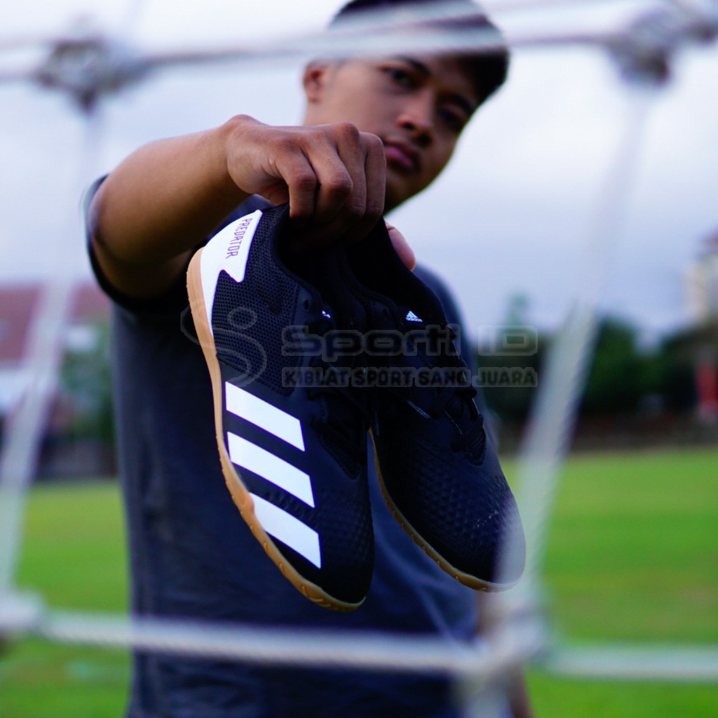 Sepatu Futsal Adidas Predator 20.4 IN - Black FW9206 Original