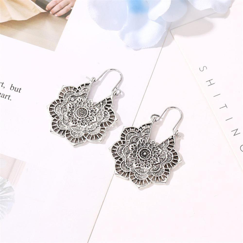 Timekey Anting Tusuk Gantung Desain Ukiran Bunga Hollow Gaya Retrobohemian Untuk Wanita A1K4