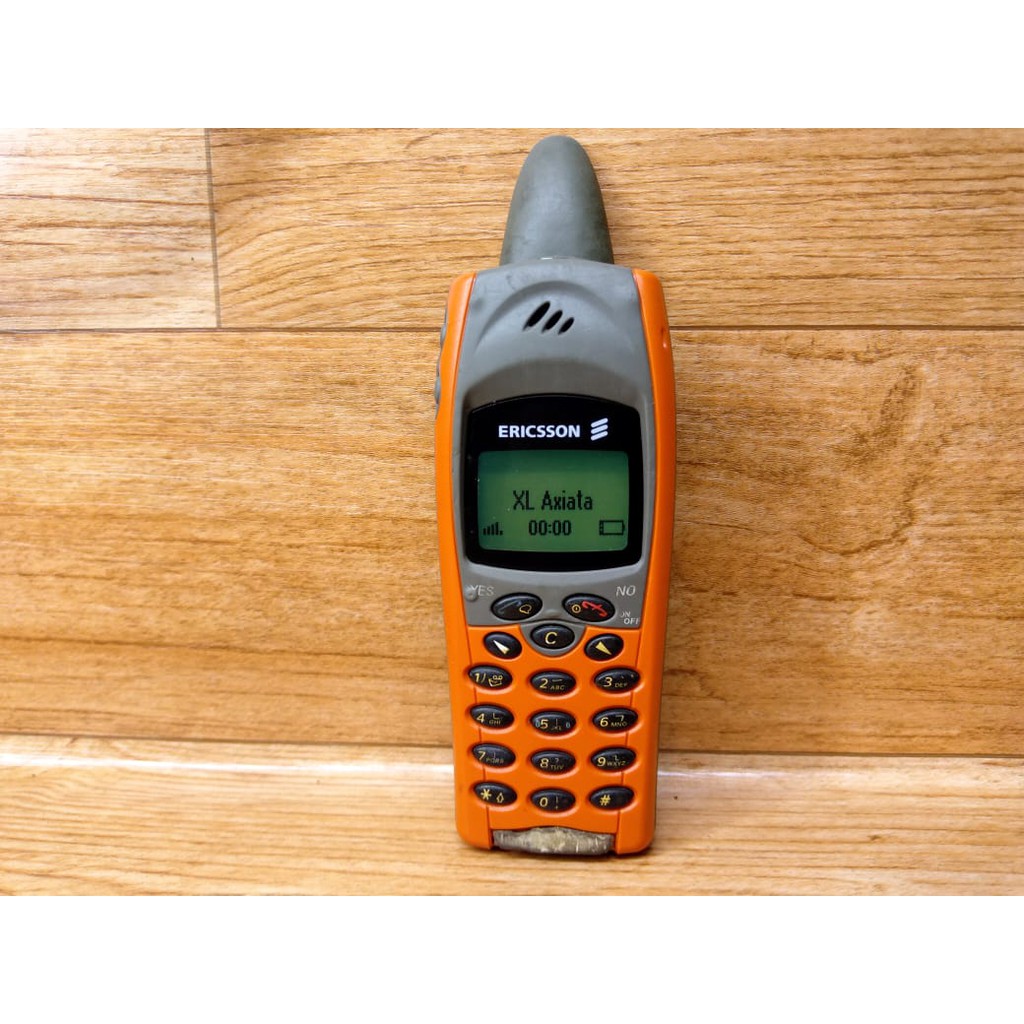 Jual HP Handphone Ericsson R310 R310s Sirip Hiu Mulus Orange Not E90 ...