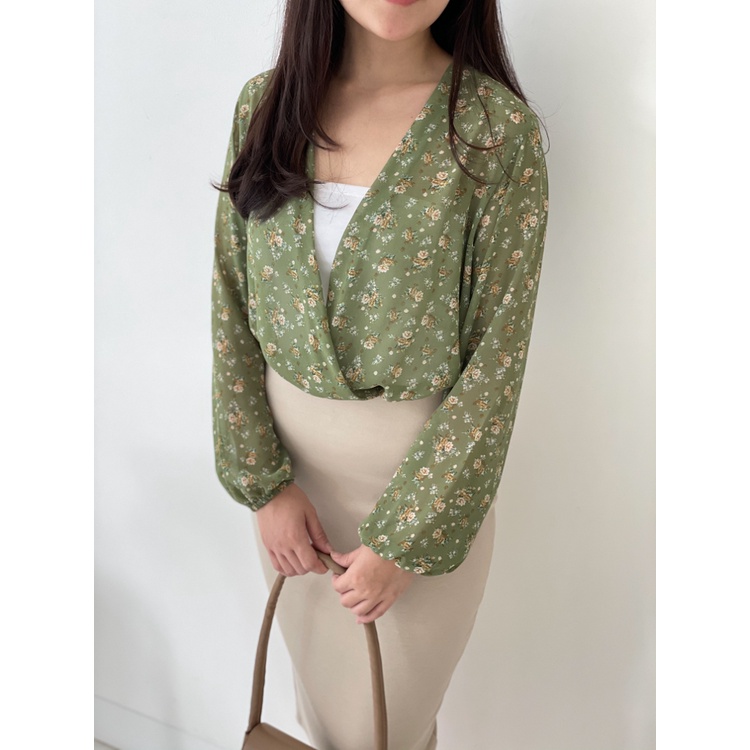 T-0414 Blouse Floral Overslag Cerutti Pattern-6