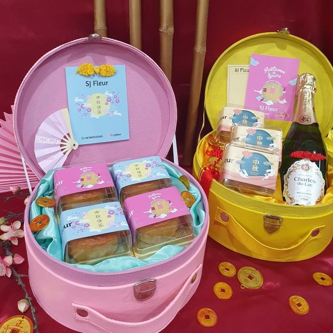 

BOX PAKET HAMPERS MOONCAKE KUE BULAN 8 FVV54DC41