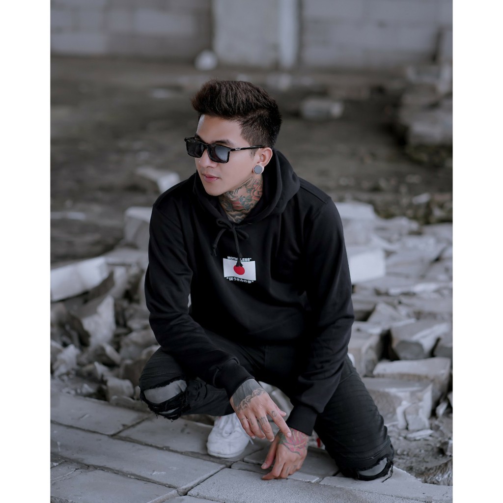 Jaket Hoodie MOTHBLES JAPANESE – Black  Edition Trendy Casual  Unisex Good Brand Quality Stylish