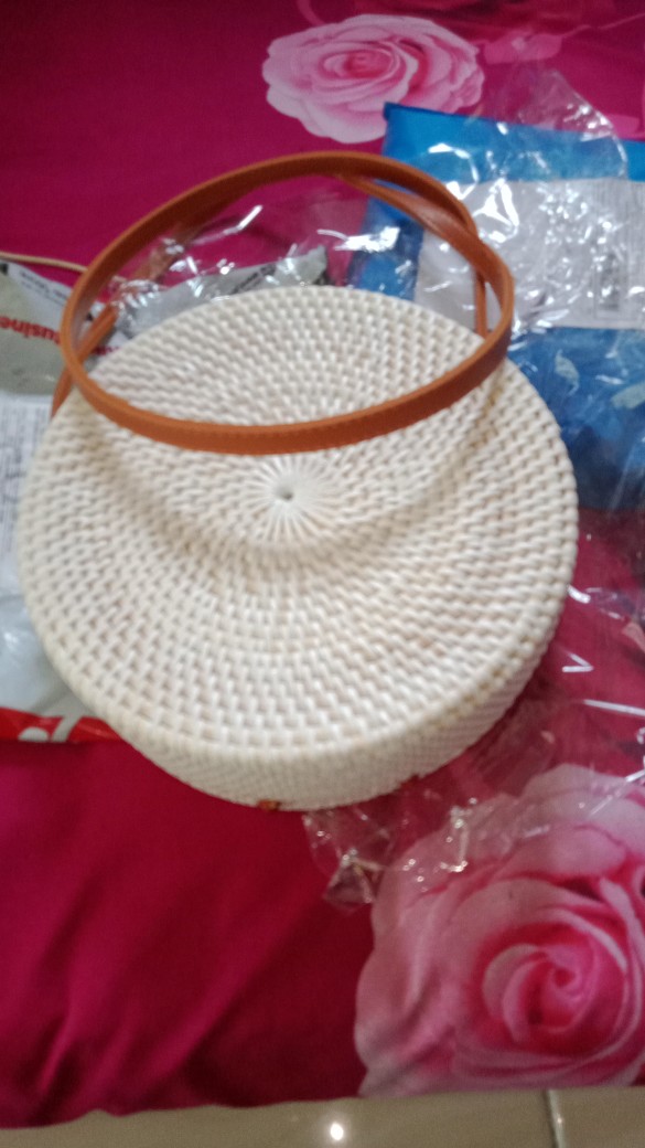 [big Sale] Tas Rotan Bulat Bali Polos Berwarna Ata Murah Diameter 20cm,18cm,15cm