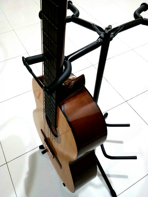 Stand gitar TRIPLE Stand gitar isi tiga dudukan gitar bahan besi