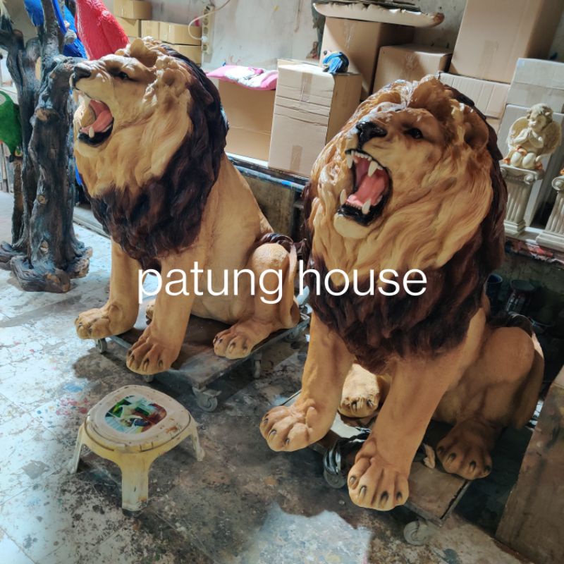 Patung Pajangan Singa Jantan Duduk Besar