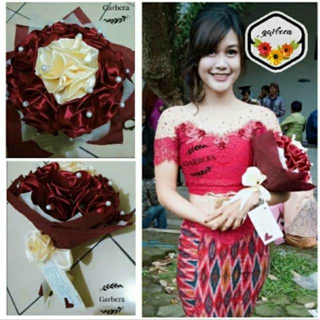 

Buket Bunga Mawar Wisuda / Wedding / Kado / Pita Satin GARBERA (code:1.3)