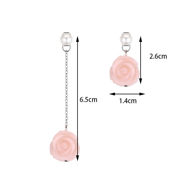 LRC Anting Tusuk Elegant Flowers Decorated Asymmetric