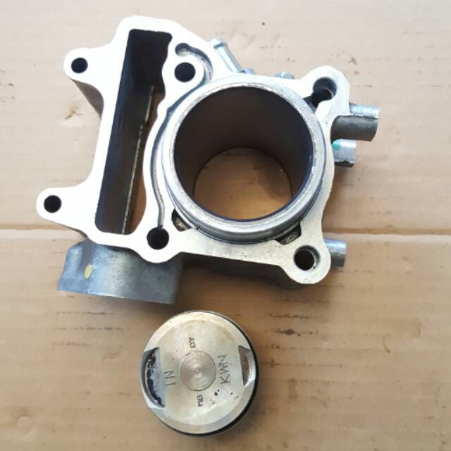 Original Blok seher + ring seher + seher Vario 125 FI old . Vario 125 ESP LED Boring Block cylinder