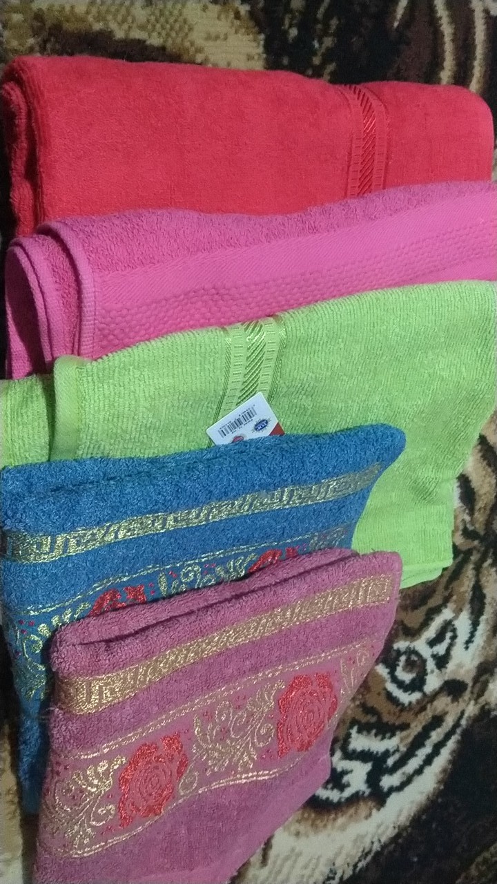 Rc  [promo]handuk Mandi Hotel Mutia Jumbo Warna Pink