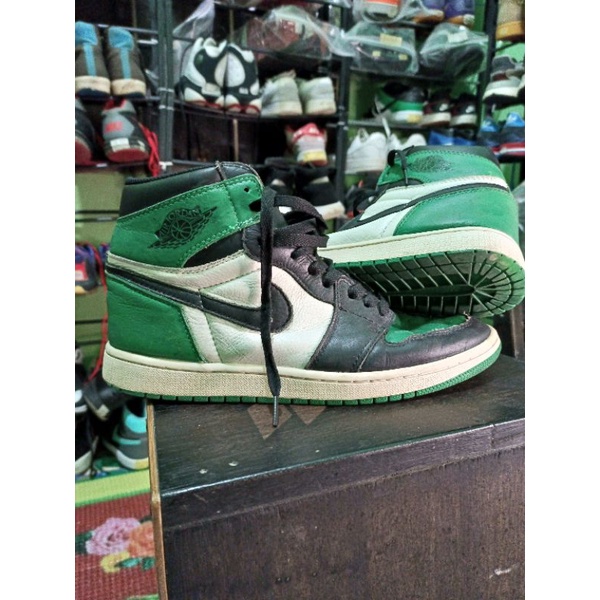 AJ 1 Retro High OG Pine green