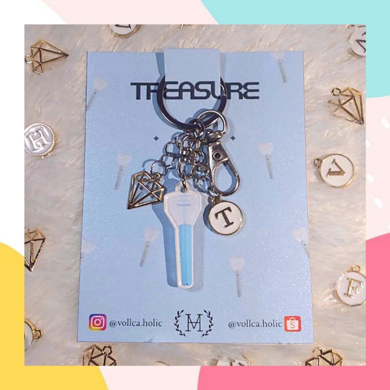 TREASURE LIGHTSTICK KEYRING
