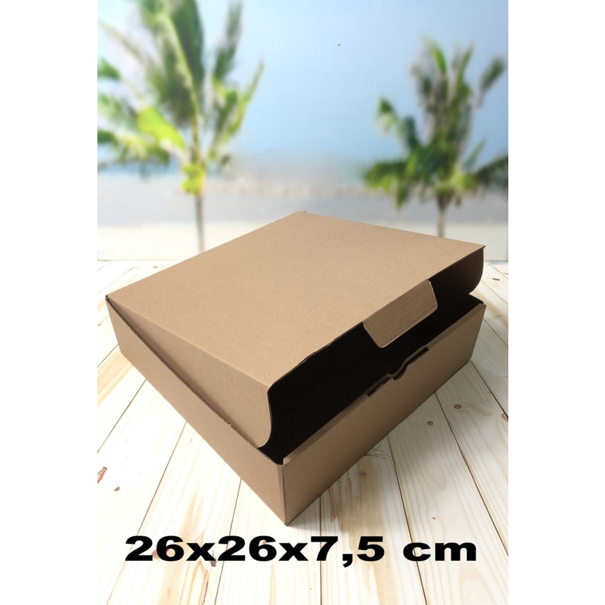 

Kardus karton Uk. 26x26x7,5 cm.. untuk packing Aksesoris dll