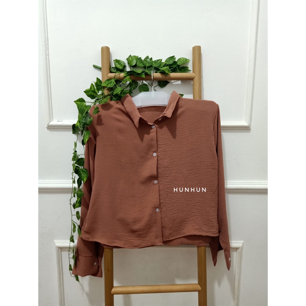 Hanin Crop Rayon Crincle/ Kemeja Crop fhanel Premium Keisya Crinkle AirFlow/ KEMEJA CRINCLE PUSATGROSIR_SOLO-HANIN CROP DUSTY TUA