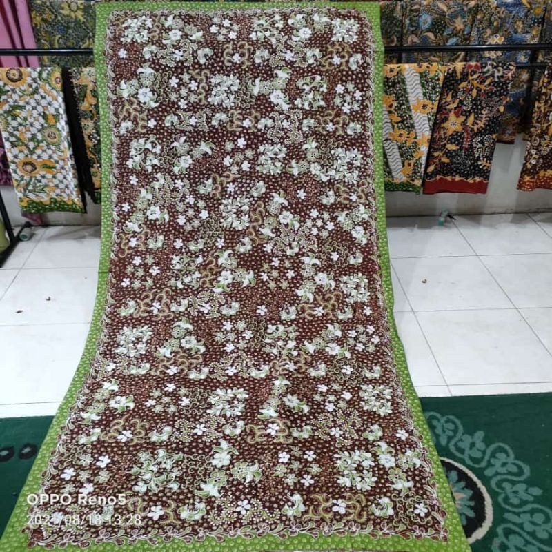 Batik tulis Lasem 2 warna