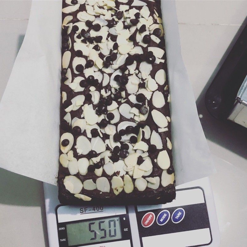 

GUSTAWA BROWNIES PANGGANG ALMOND
