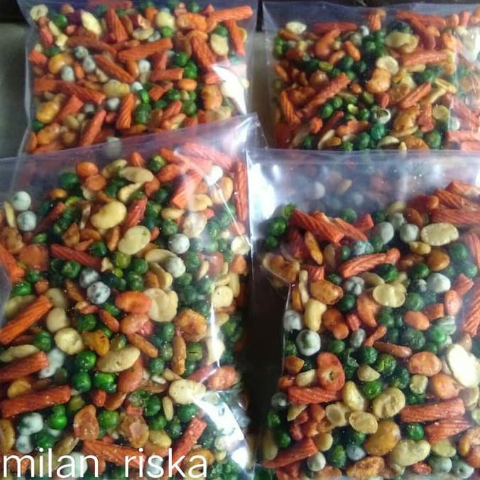 

LENGKAP KACANG MIX 250GR / SNACK KILOAN