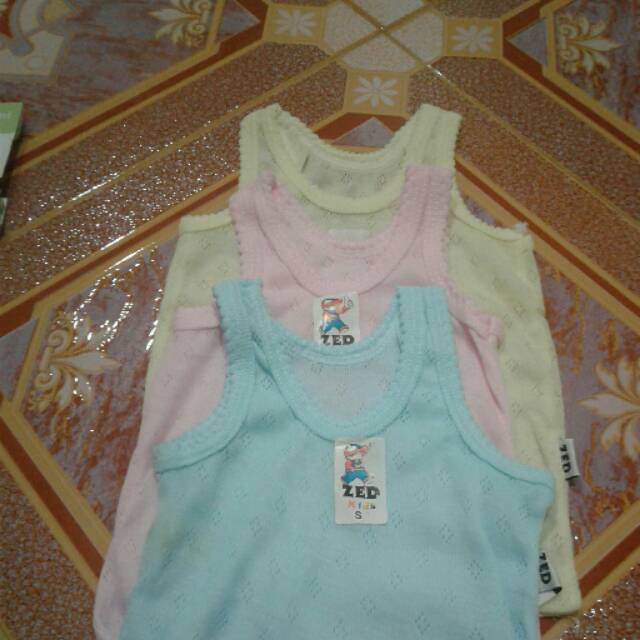 Kaos dalam  merek zed kids