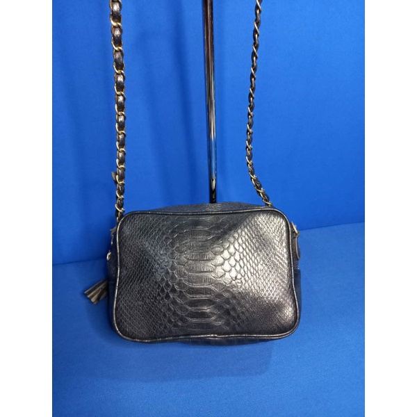 Tas PL sling rantai kulit hitam