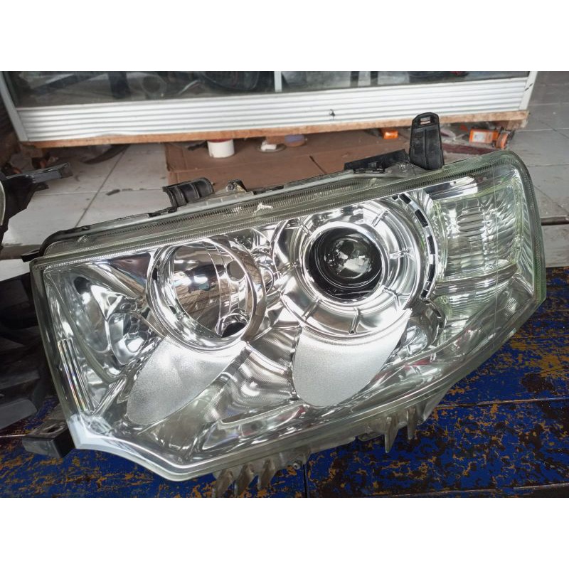 Headlamp Lampu Depan Pajero Dakar HID 2012 2013 2014 2015