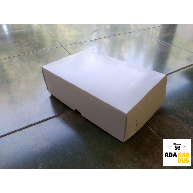 (IVORY) KOTAK KUE / DUS / DOS/ SNACK BOX/ NASI TIPE NX 350gsm. PUTIH TUTUP PENUH. 22,5x14,5x7cm