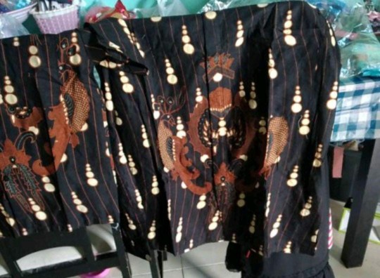 Batik Couple Keluarga Sania Ruffle Ori Ndoro Jowi Dnt Motif Charumba Termurah By Batik Famous